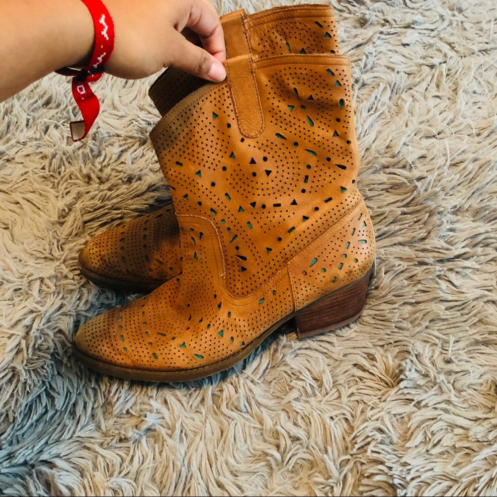 Fall Boots - image 2